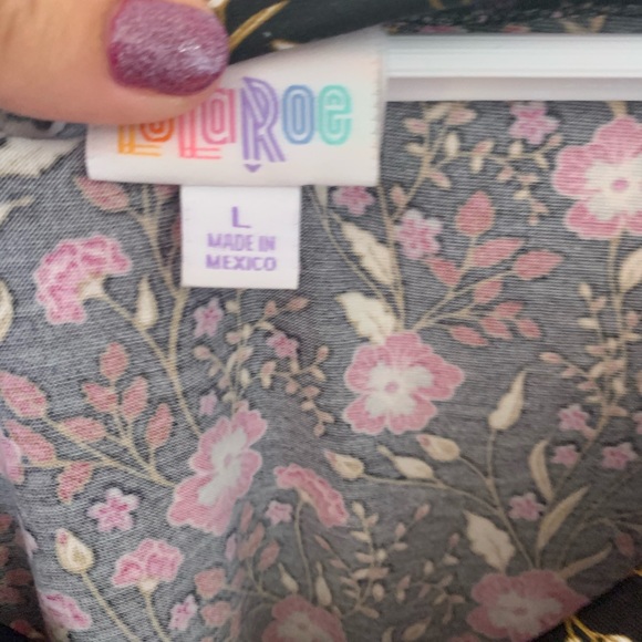 2/$40 Lularoe lg iris - Picture 2 of 2